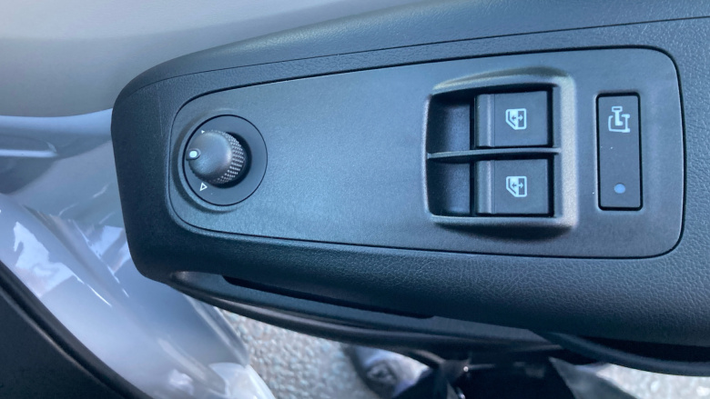 Vauxhall Movano 3500 L3 Diesel Fwd 2.2 Turbo D 140 H2 Van Prime